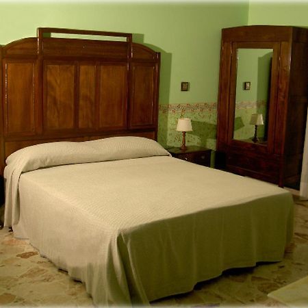 Bed and Breakfast Casa Tina Maugeri à Catane Extérieur photo
