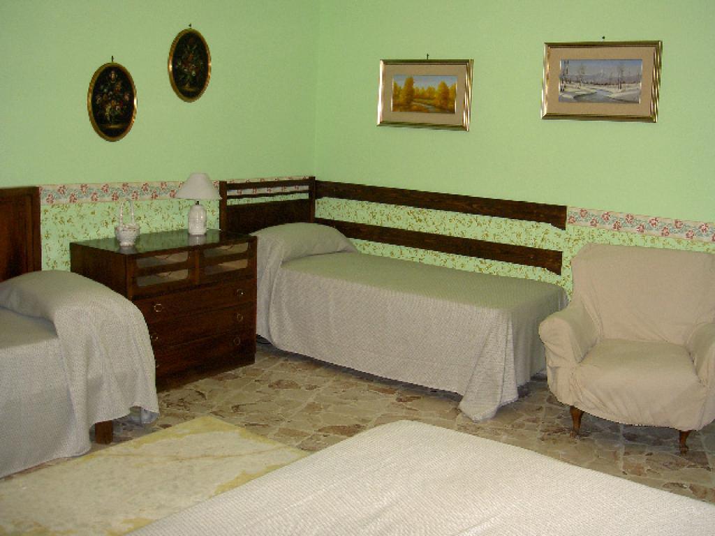 Bed and Breakfast Casa Tina Maugeri à Catane Chambre photo