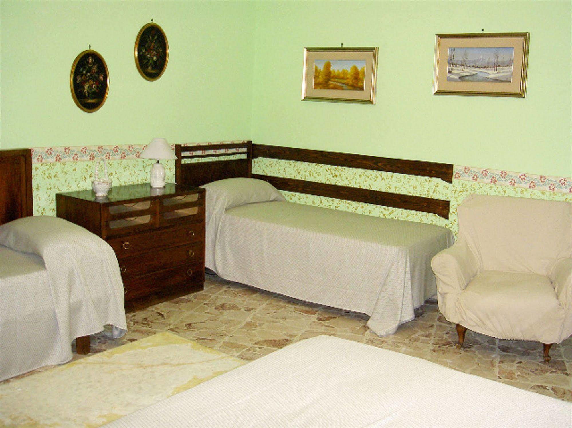 Bed and Breakfast Casa Tina Maugeri à Catane Extérieur photo