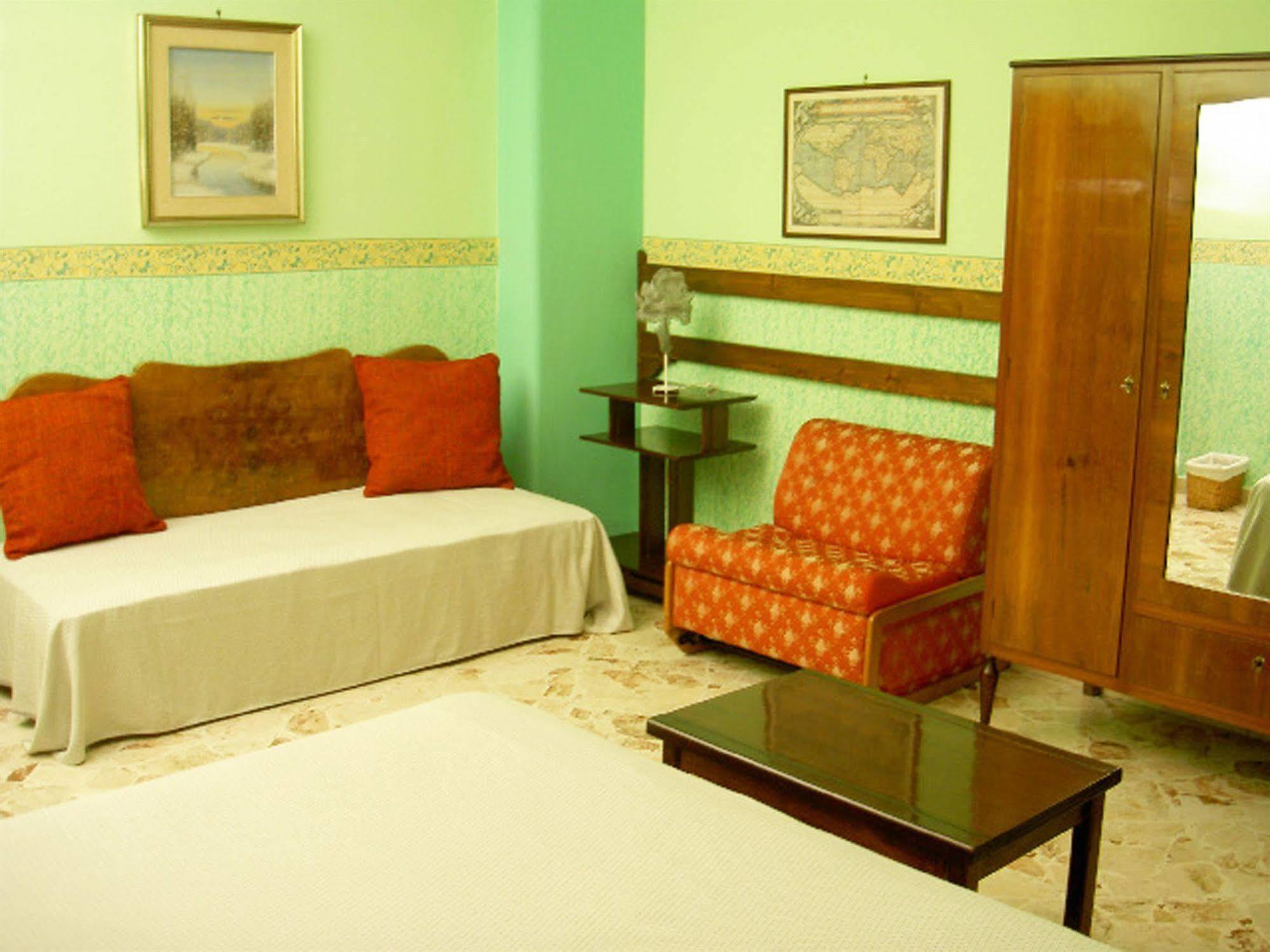 Bed and Breakfast Casa Tina Maugeri à Catane Extérieur photo