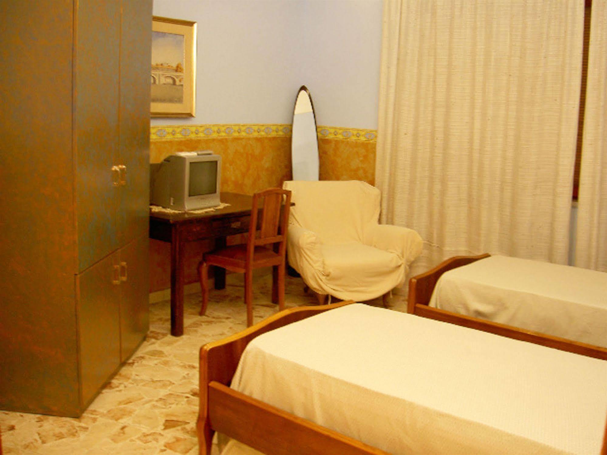 Bed and Breakfast Casa Tina Maugeri à Catane Extérieur photo