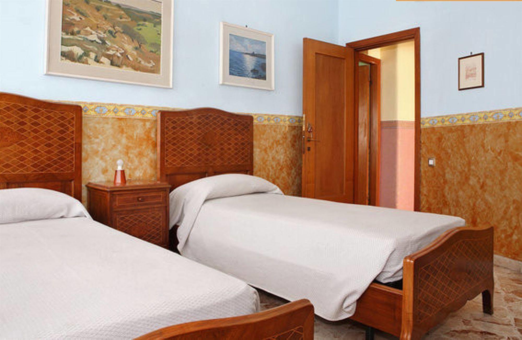 Bed and Breakfast Casa Tina Maugeri à Catane Extérieur photo