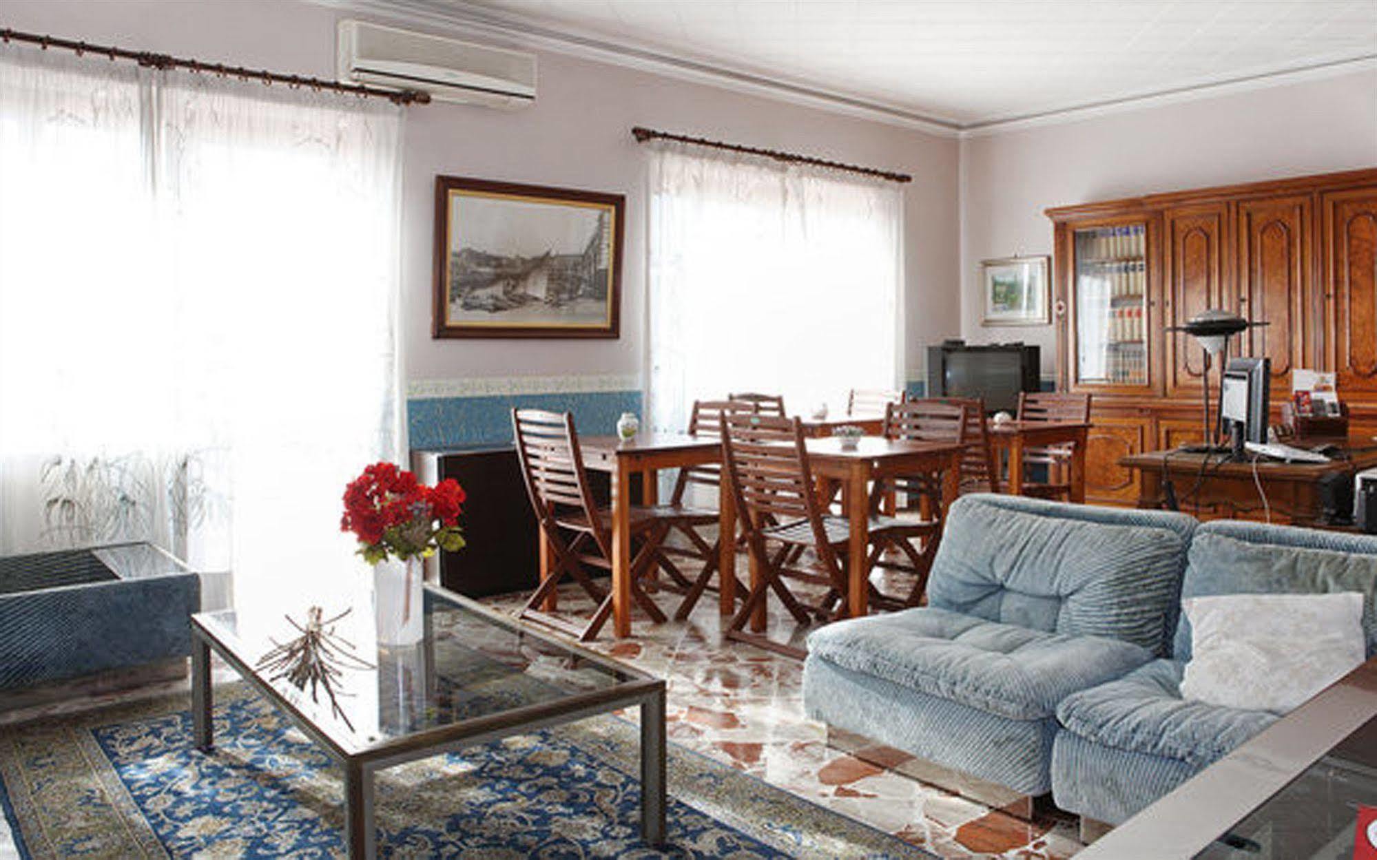 Bed and Breakfast Casa Tina Maugeri à Catane Extérieur photo